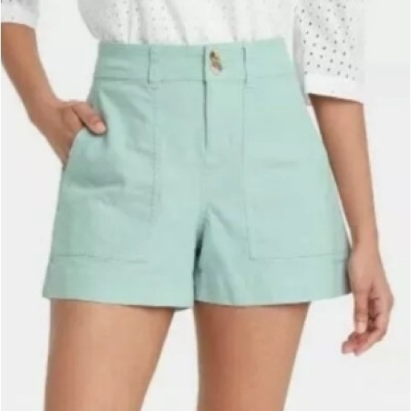 A New Day Ladies Mint Green Stretch High-Rise Canvas Shorts, Size 8 - Picture 1 of 10
